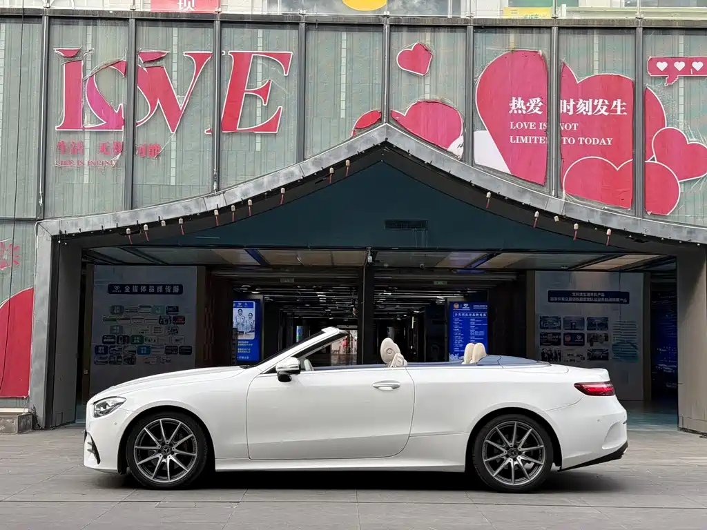 Mercedes-Benz E-Class (Import) — миниатюра 19