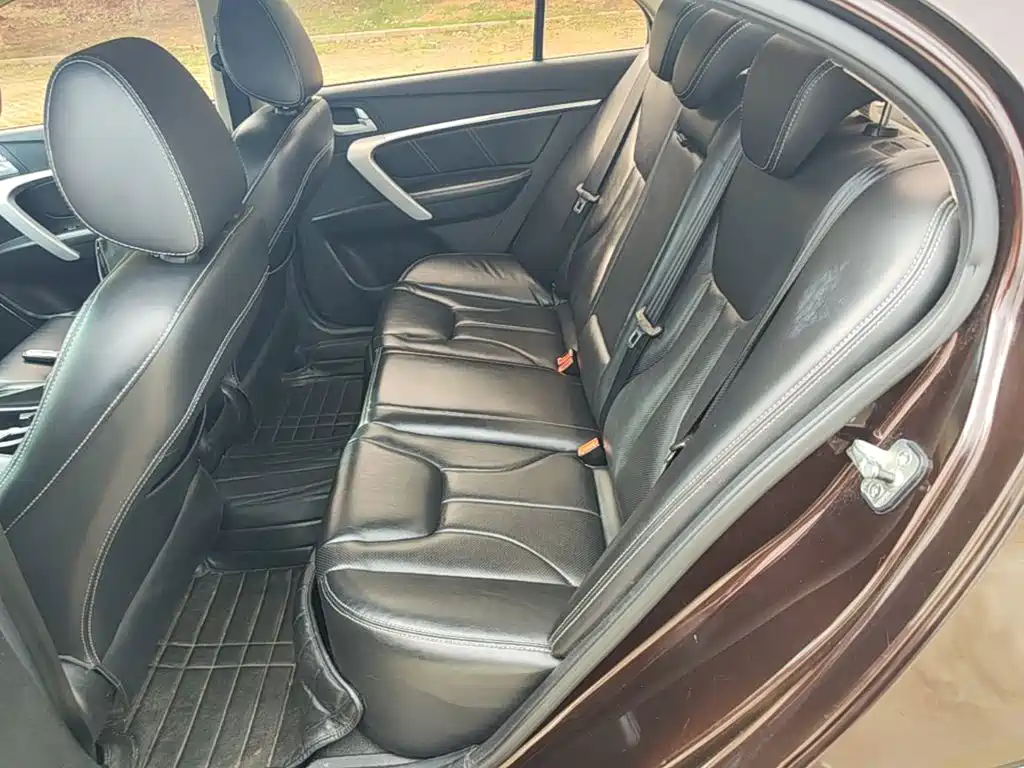 Geely Emgrand — миниатюра 17