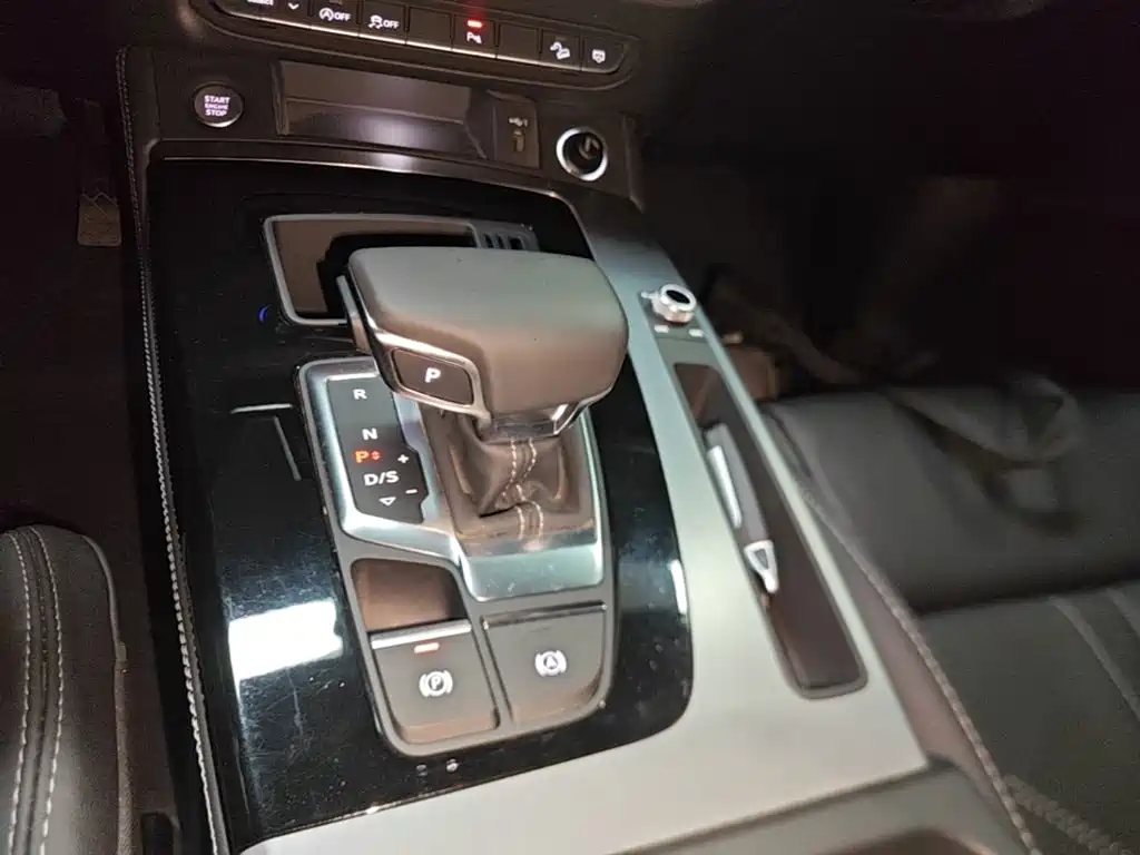 Audi Q5L — миниатюра 14