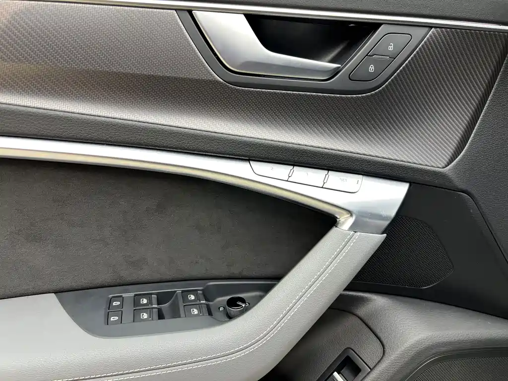 Audi A7L — миниатюра 14