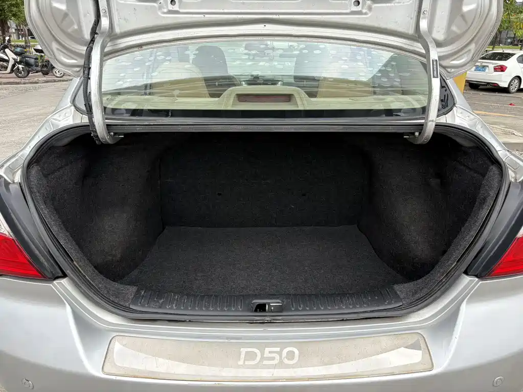 Venucia D50 — миниатюра 12