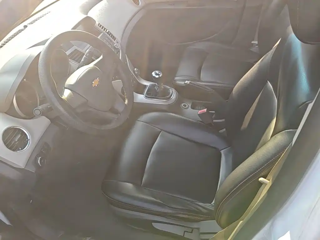 Chevrolet Cruze — миниатюра 15