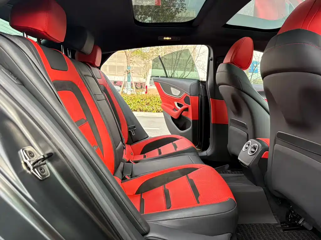 MERCEDES-BENZ AMG GT