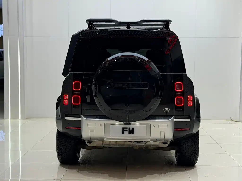 Land Rover Defender — миниатюра 15