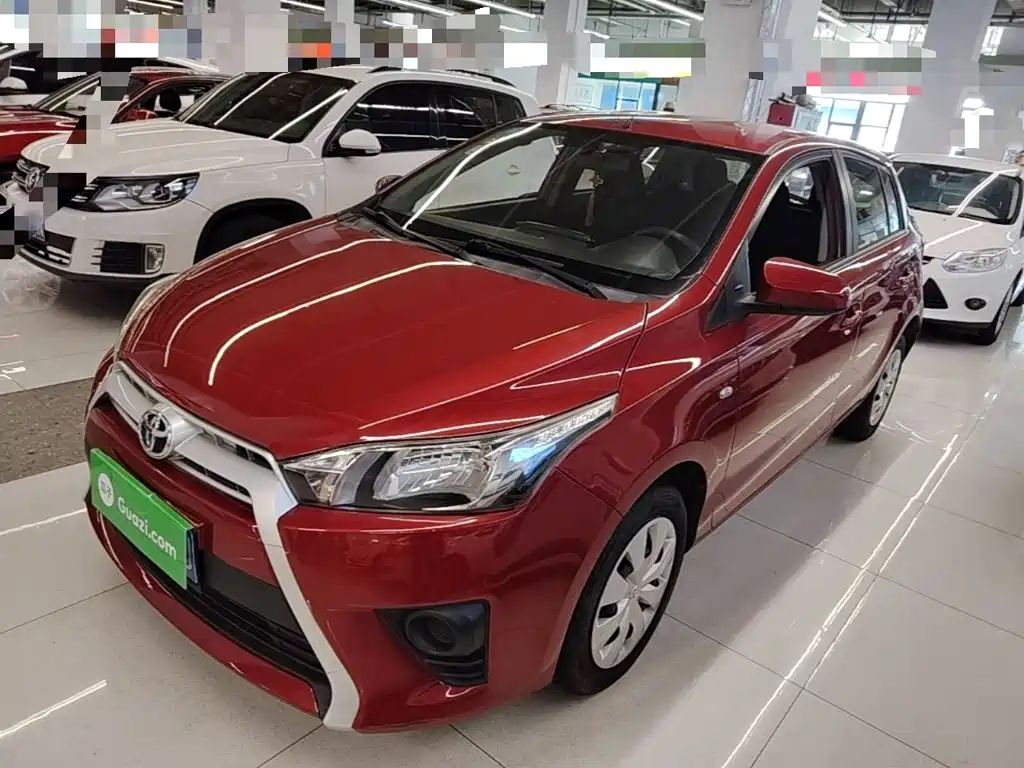 Toyota Yaris L — миниатюра 2