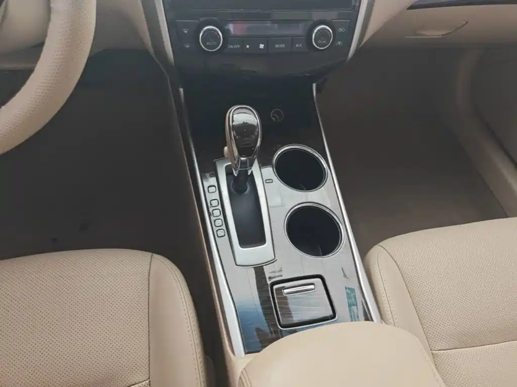 Nissan Teana — миниатюра 14