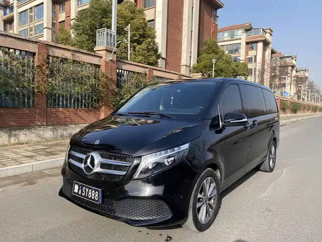 MERCEDES-BENZ V CLASS