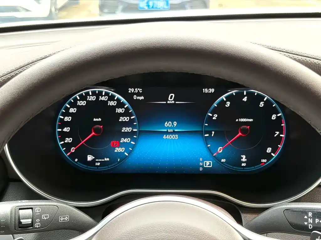 Mercedes-Benz GLC — миниатюра 15