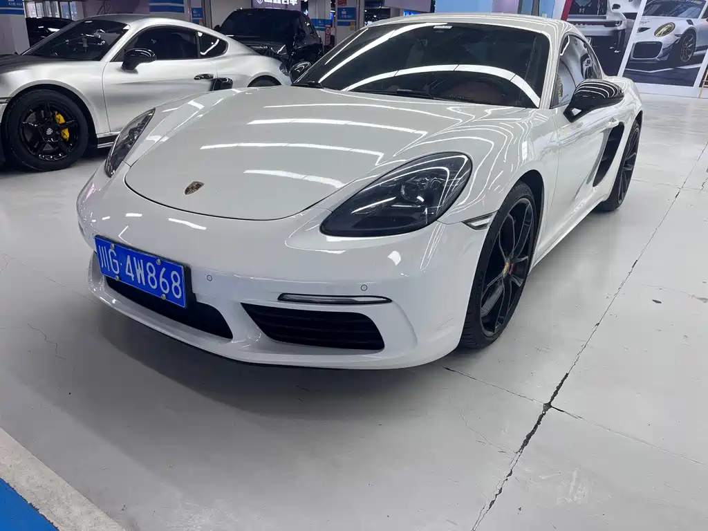 PORSCHE 718