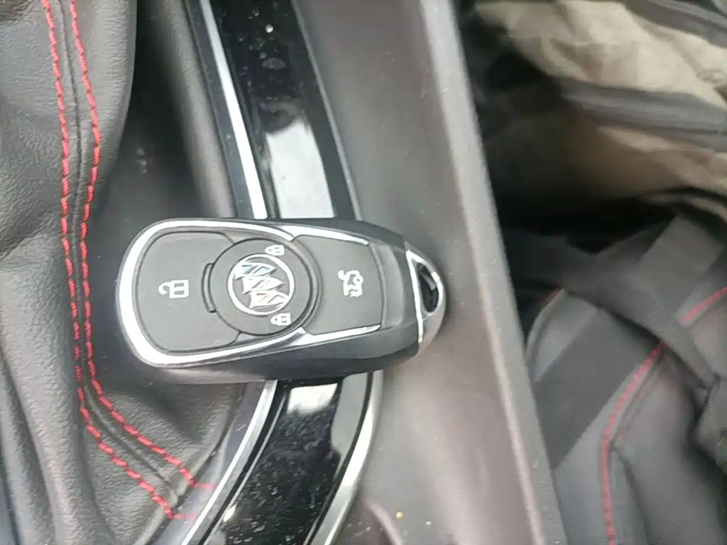Buick Verano — миниатюра 9