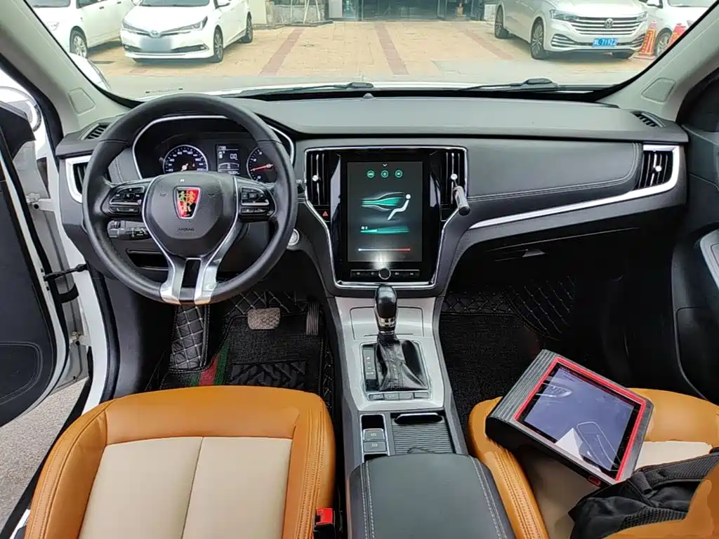 Roewe RX5 — миниатюра 10
