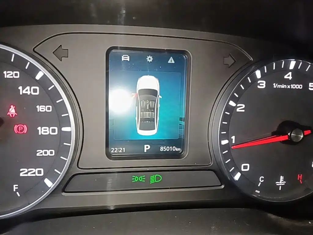 Roewe i5 — миниатюра 12