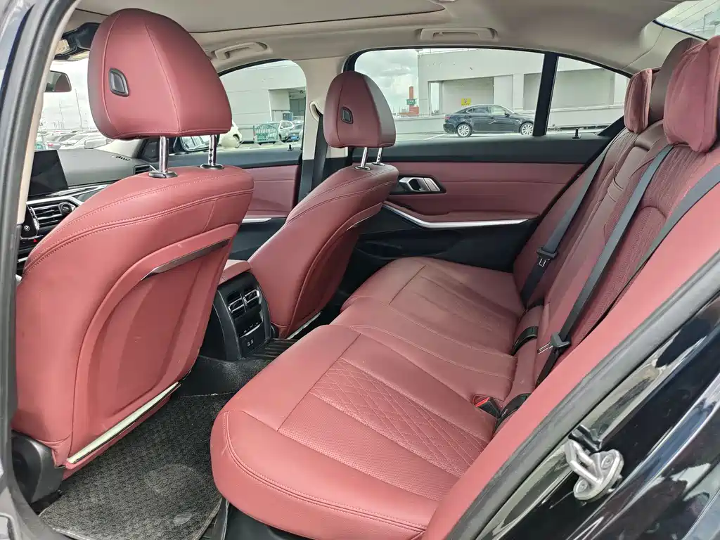 BMW i3 — миниатюра 10
