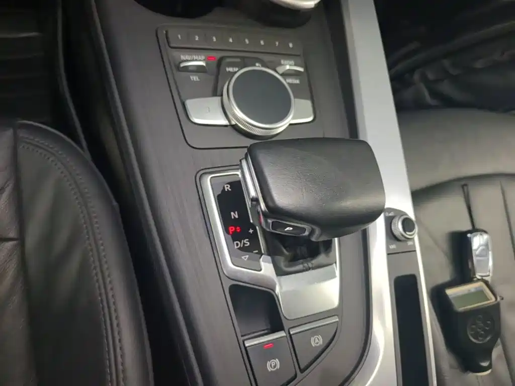 Audi A4L — миниатюра 14