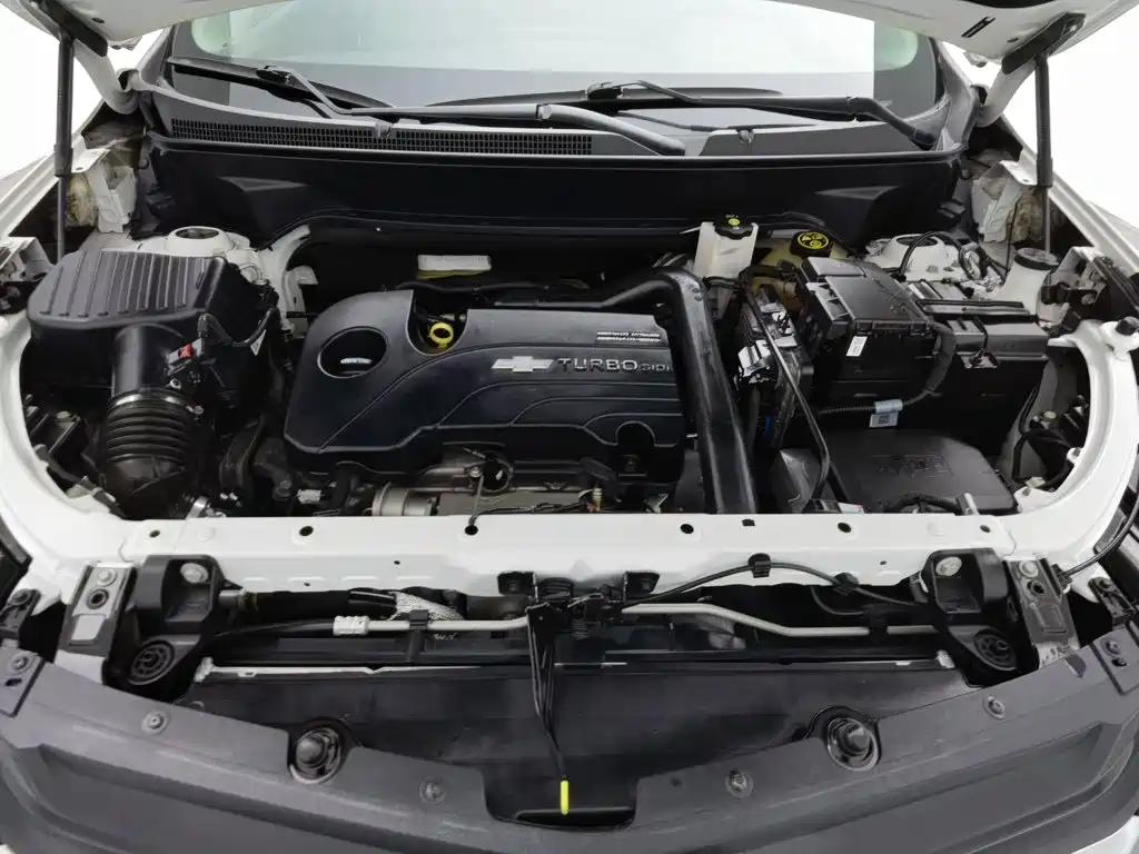 Chevrolet Equinox — миниатюра 6