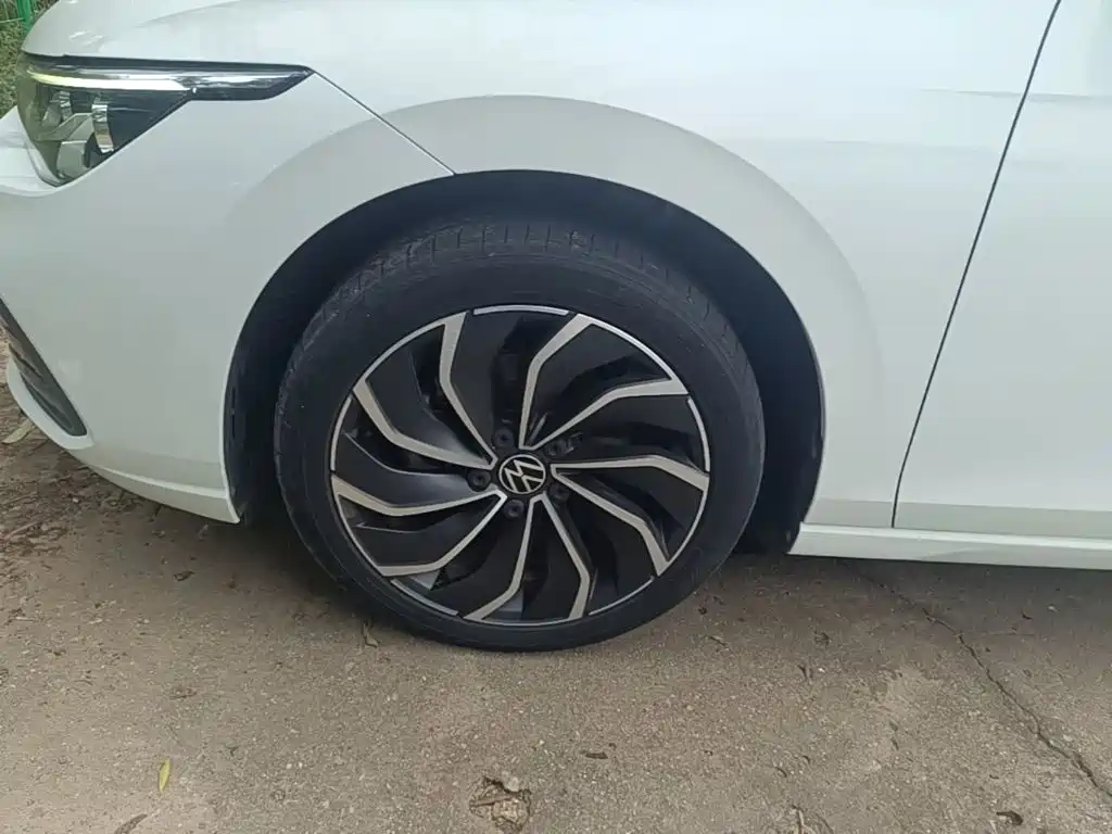 Volkswagen Golf — миниатюра 23