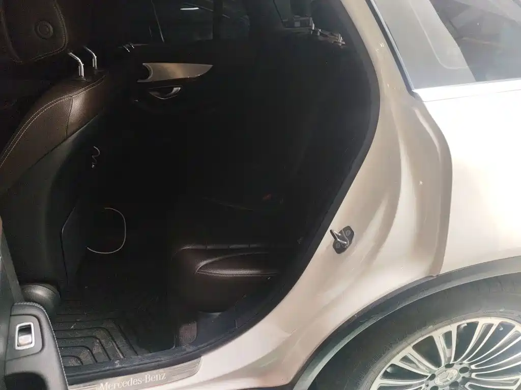 Mercedes-Benz GLC — миниатюра 15