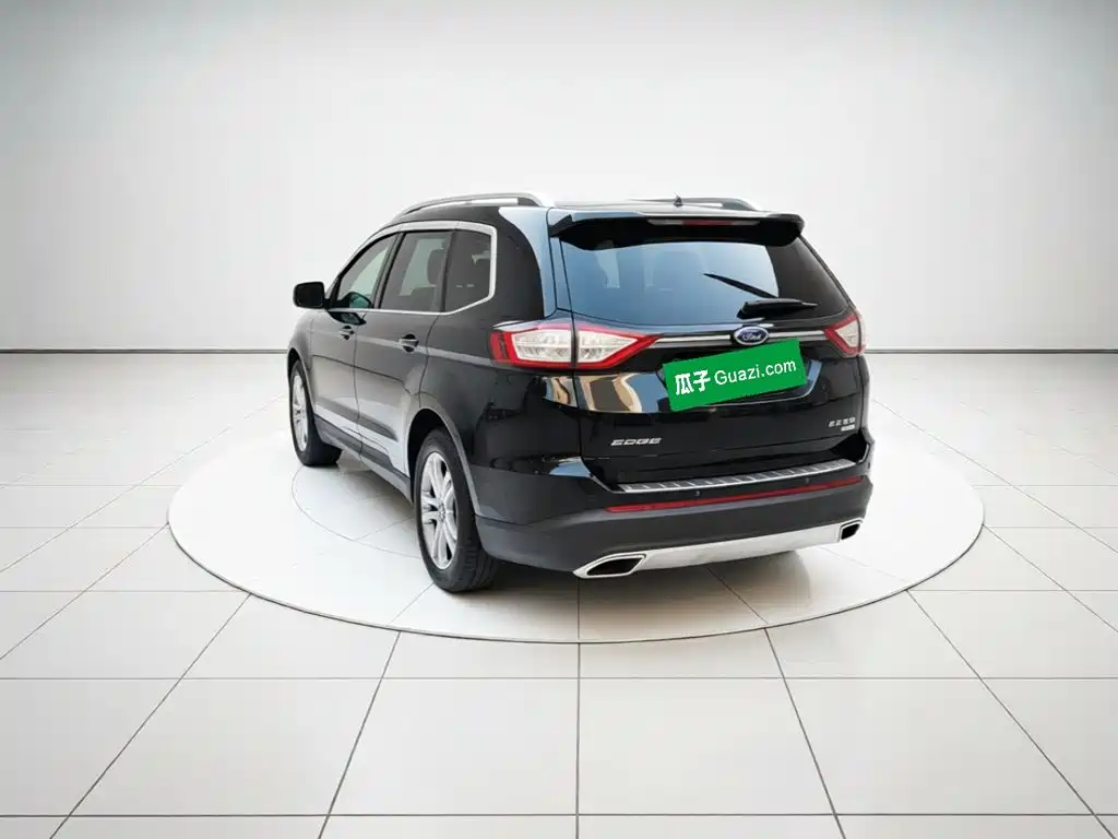 Ford Edge — миниатюра 4