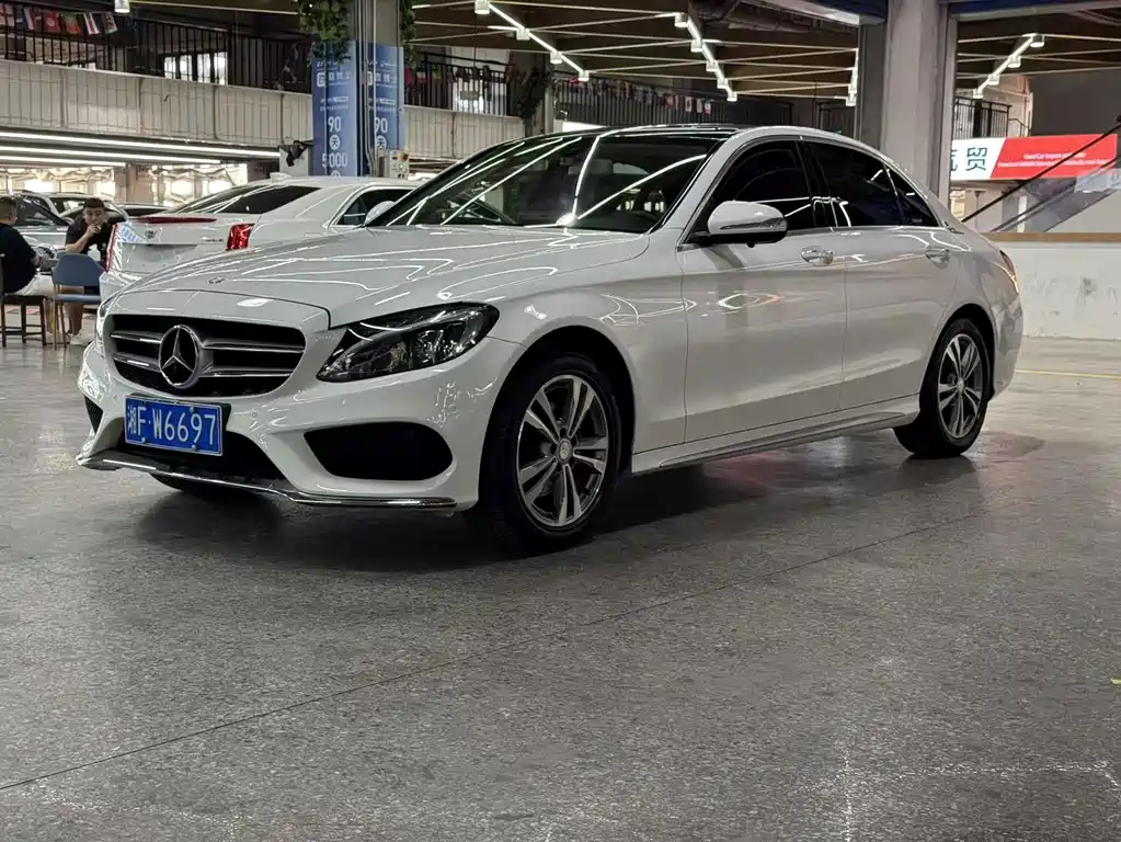 Mercedes-Benz C-Class — миниатюра 8