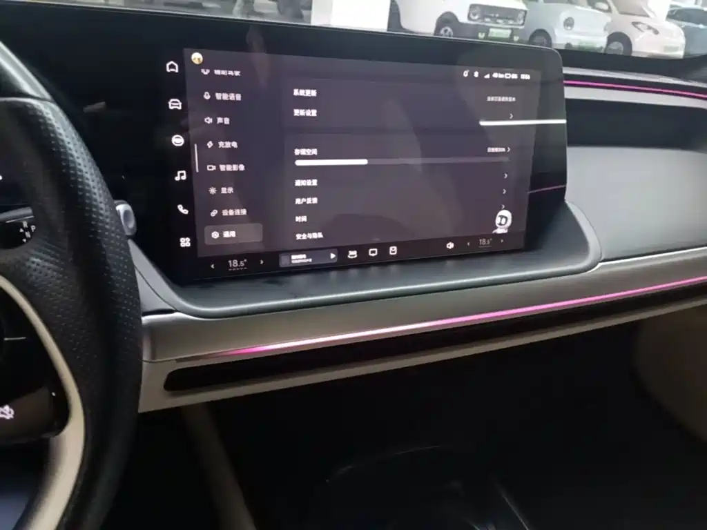 XPeng P7 — миниатюра 13