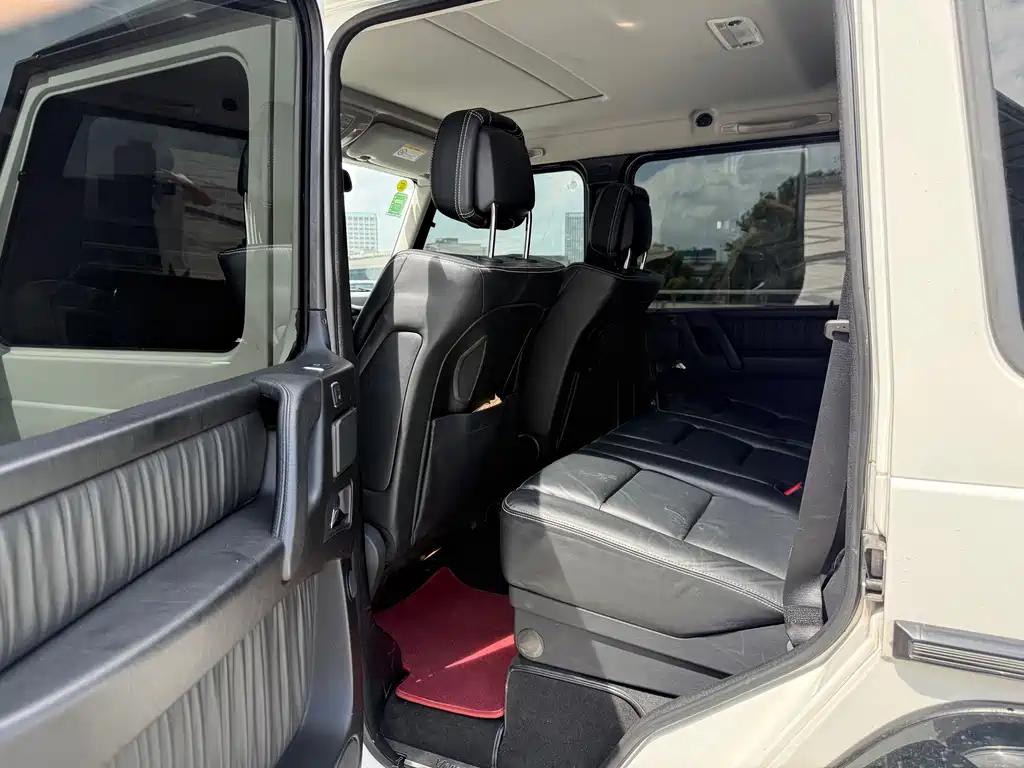 Mercedes-Benz G-Class — миниатюра 9