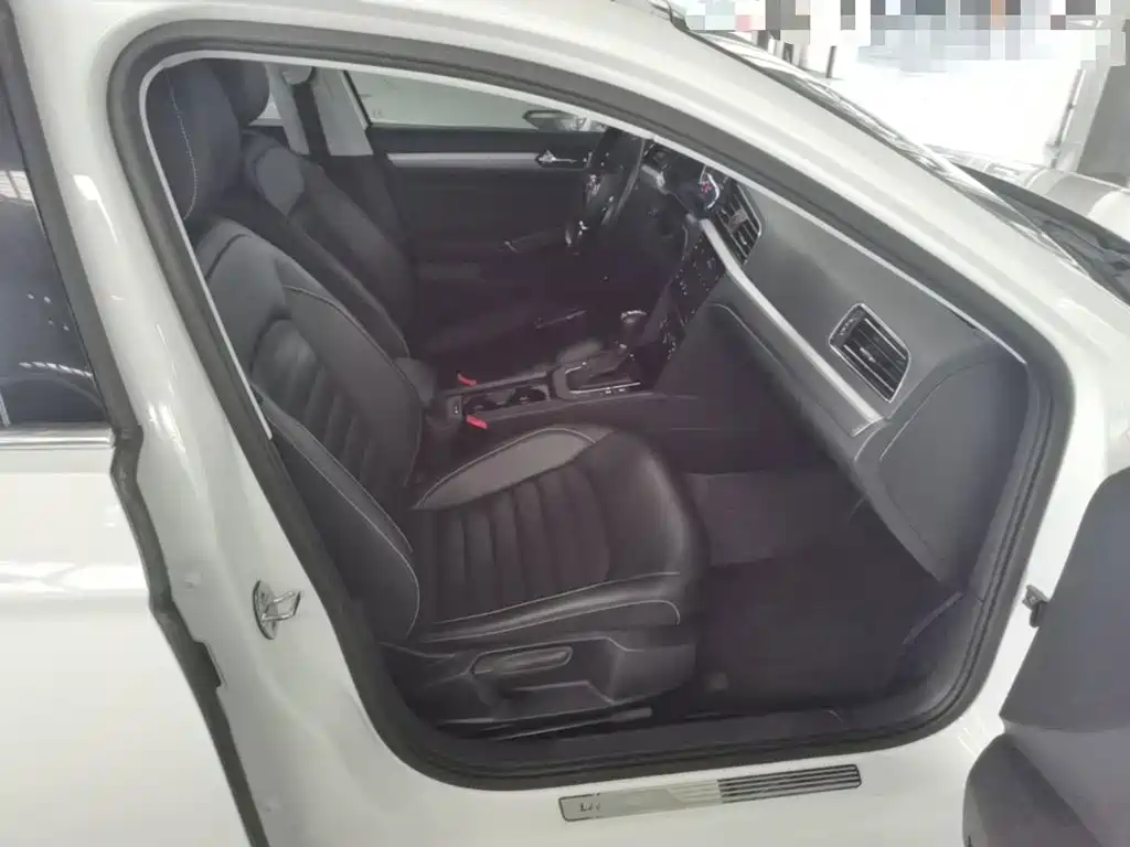 Volkswagen Lamando — миниатюра 25