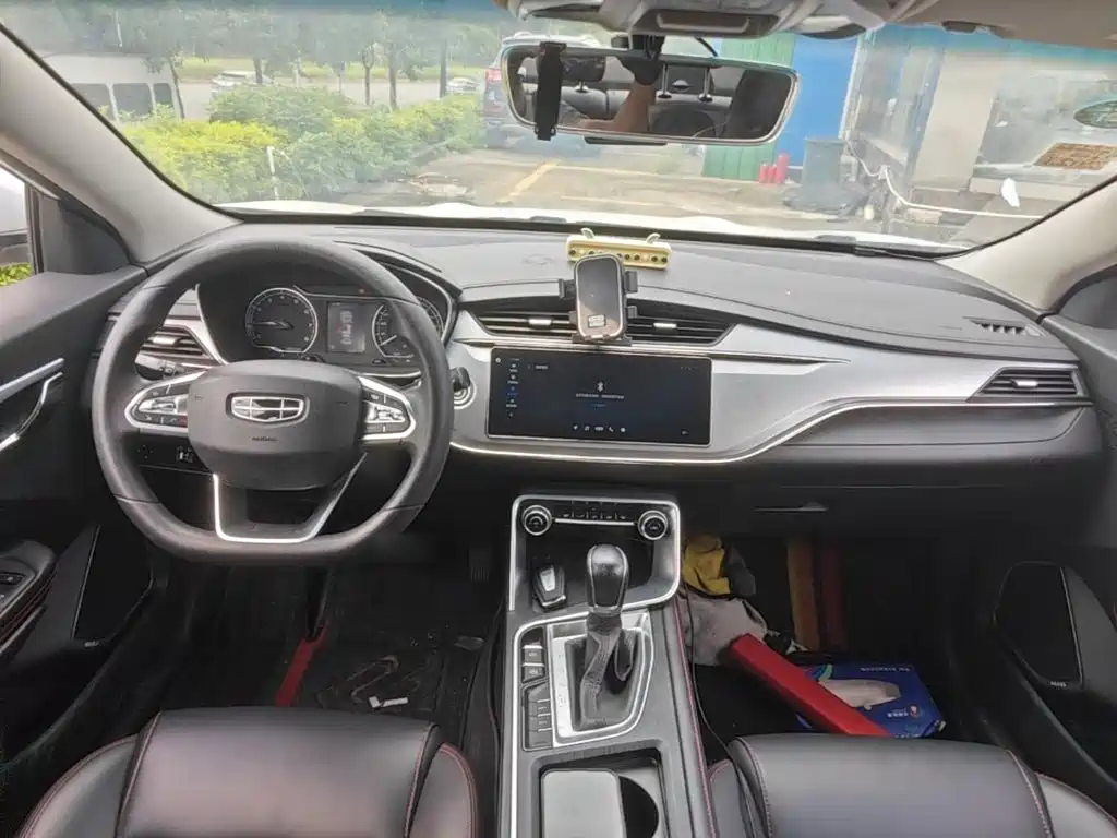 Geely Binrui — миниатюра 10