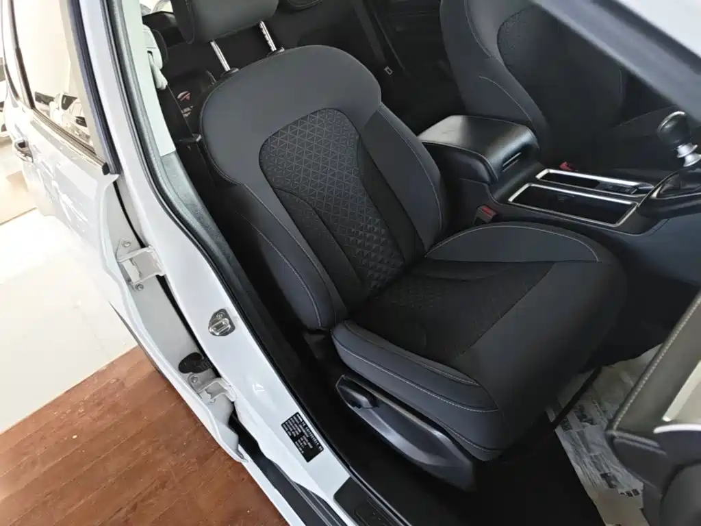 Haval M6 — миниатюра 25