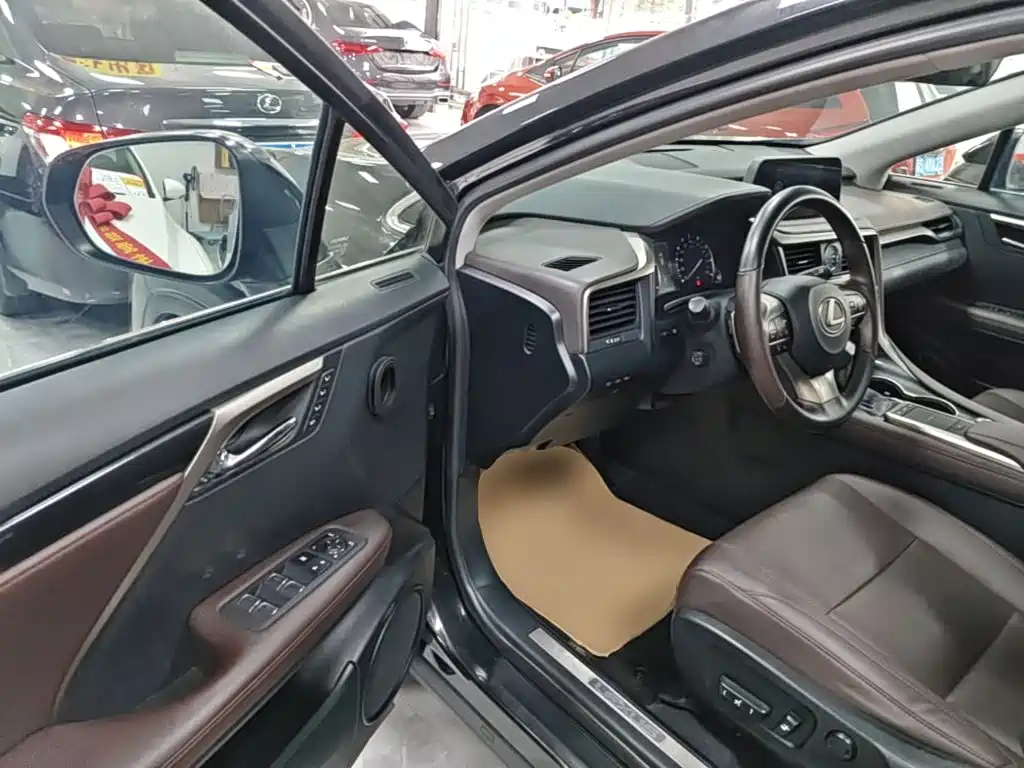 Lexus RX — миниатюра 16