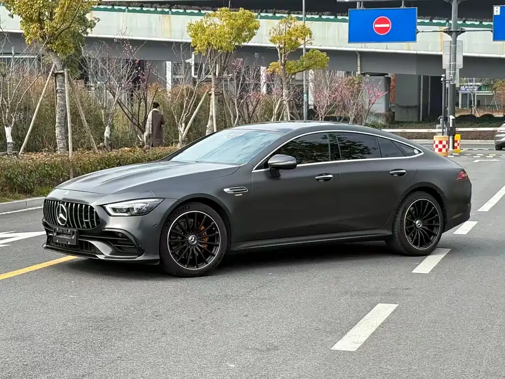 MERCEDES-BENZ AMG GT