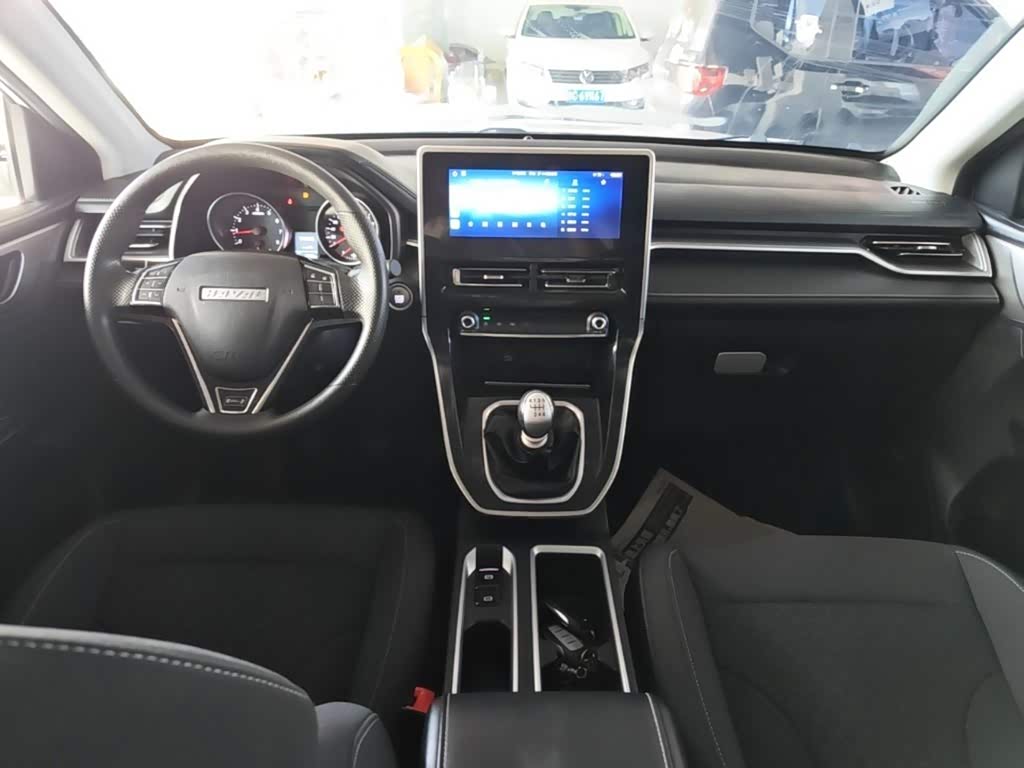 Haval Haval M6 1.5 л 2021 г. Белый, пробег 19700 км