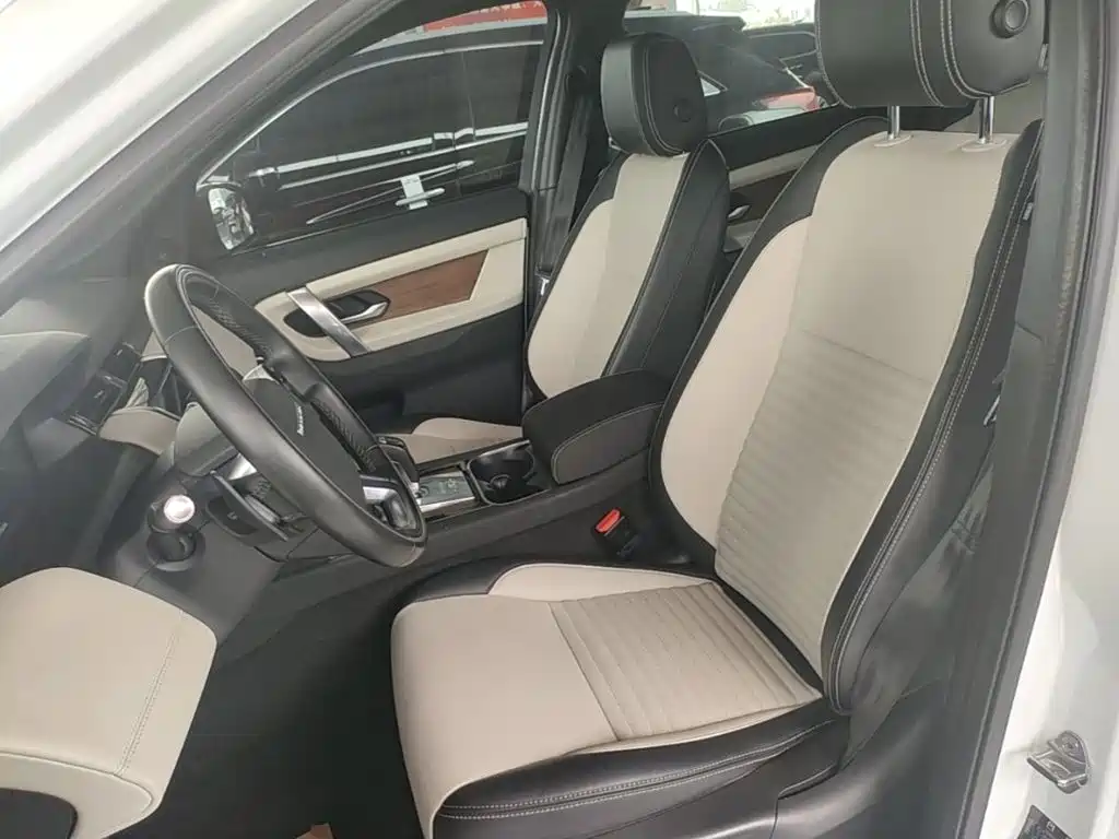 Land Rover Discovery Sport — миниатюра 15