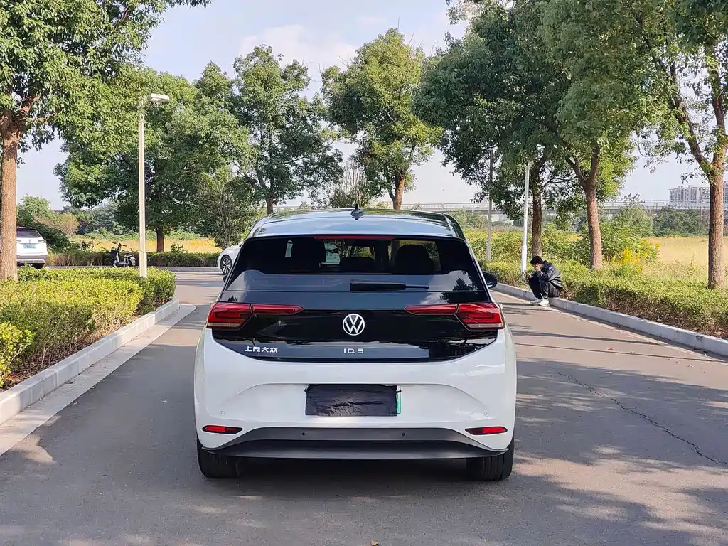 Volkswagen ID.3 — миниатюра 6