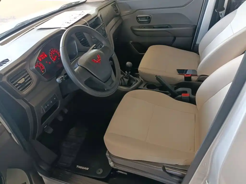Wuling Hongguang V — миниатюра 15