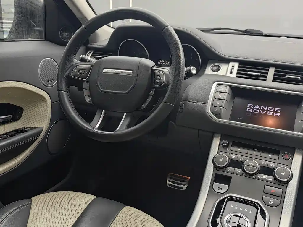 Land Rover Range Rover Evoque 2013 2.0T 5