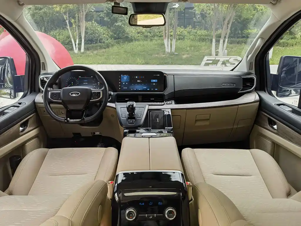 Ford Tourneo — миниатюра 17