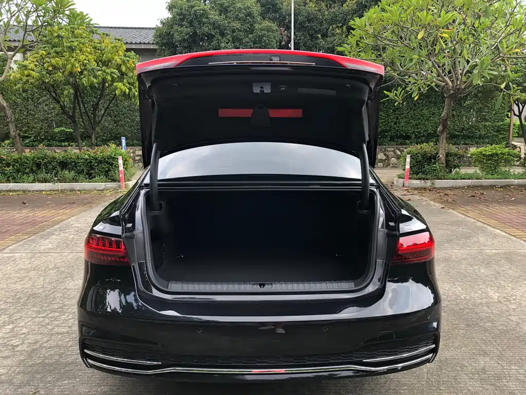 Audi A7L — миниатюра 23