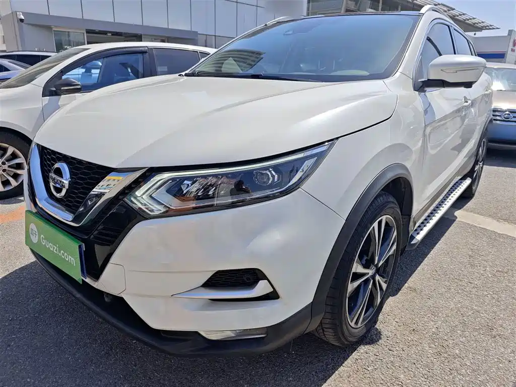 Купить Nissan Qashqai