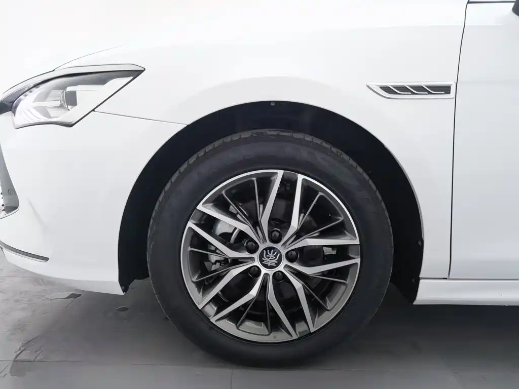 BYD Qin PLUS — миниатюра 17