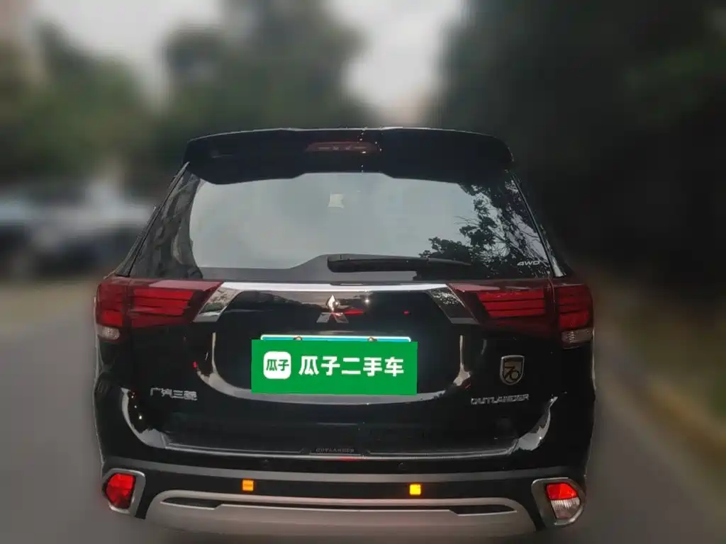 Mitsubishi Outlander — миниатюра 4