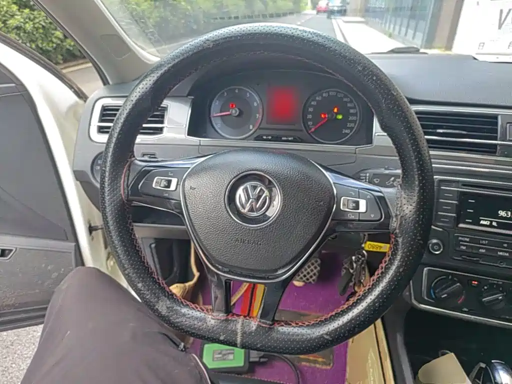 Volkswagen Santana — миниатюра 11
