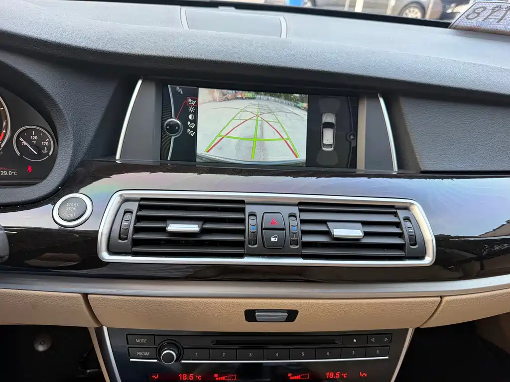 BMW 5 Series GT — миниатюра 8