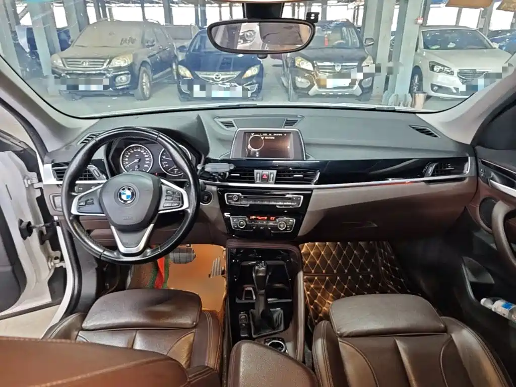 BMW X1 — миниатюра 10