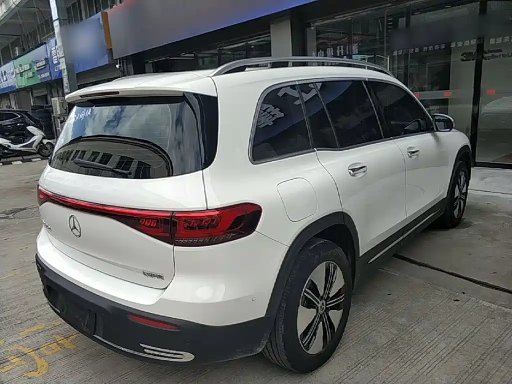 Mercedes-Benz EQB — миниатюра 7