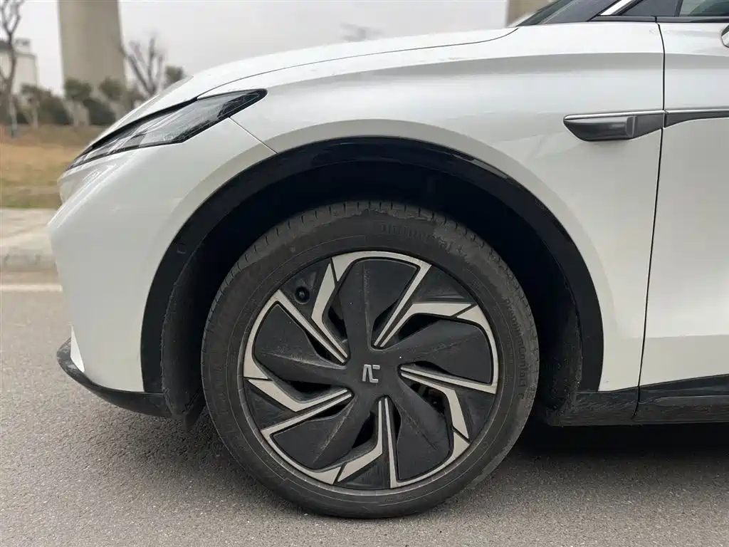 RISING AUTO FEIFAN R7