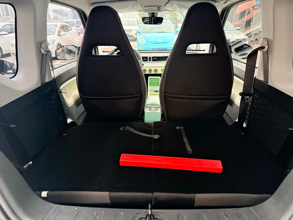 Wuling MINIEV — миниатюра 6