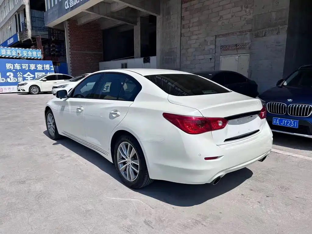Infiniti Q50L — миниатюра 12