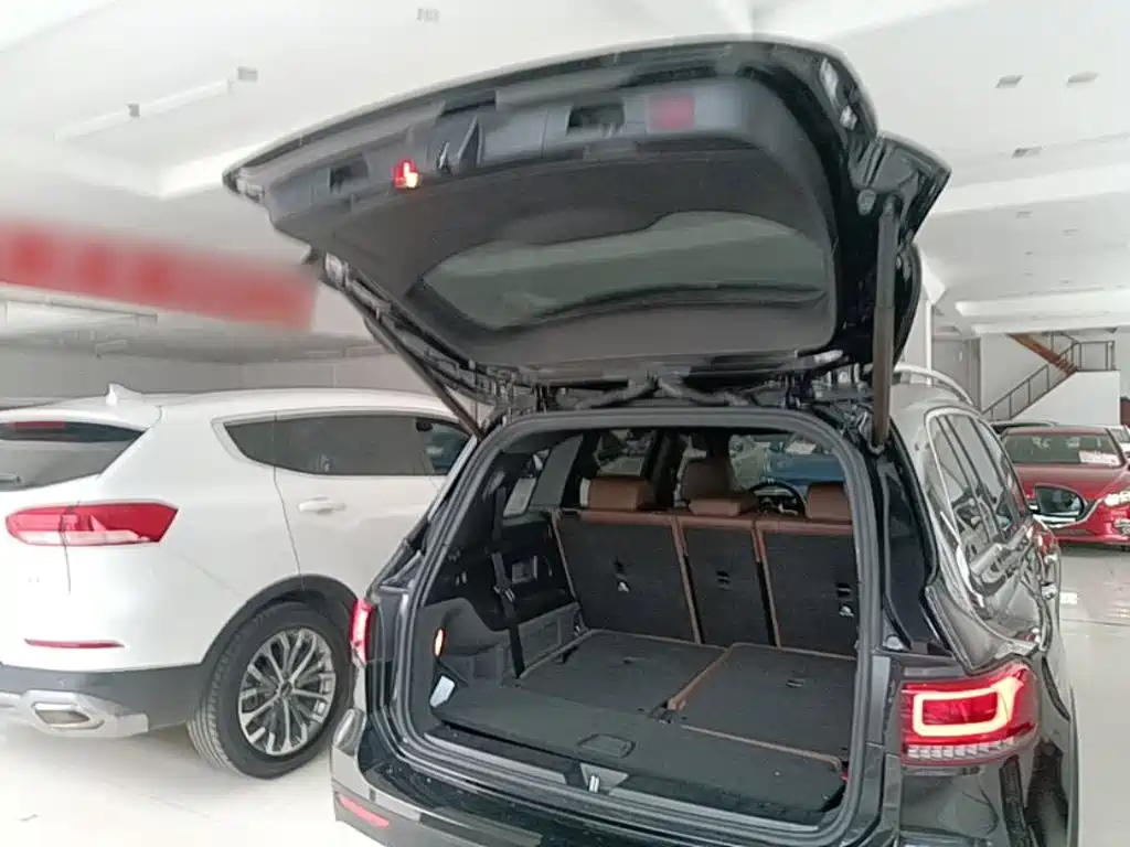 Mercedes-Benz GLB — миниатюра 19