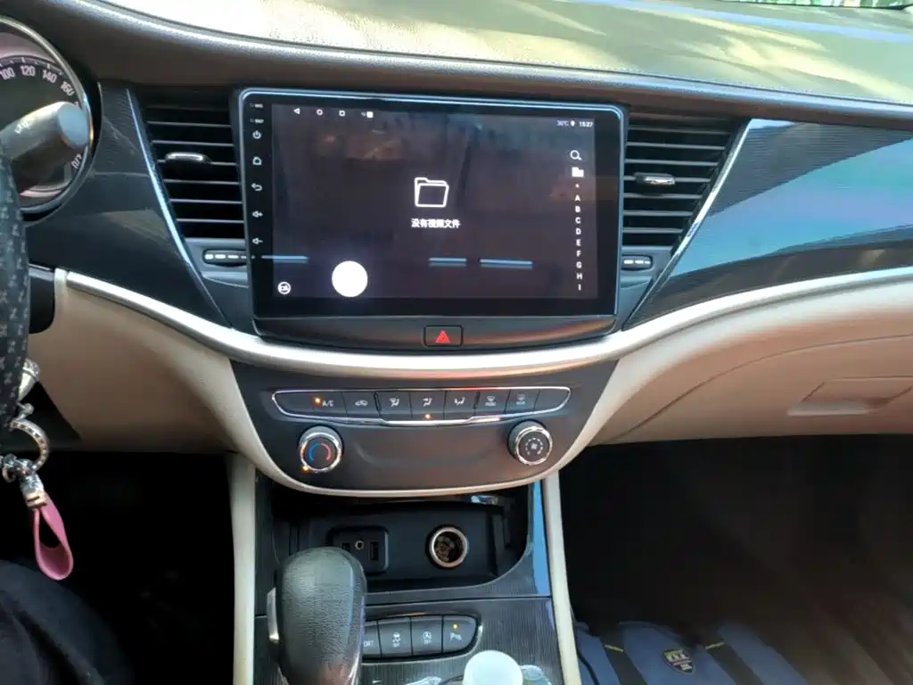 Buick Verano — миниатюра 13