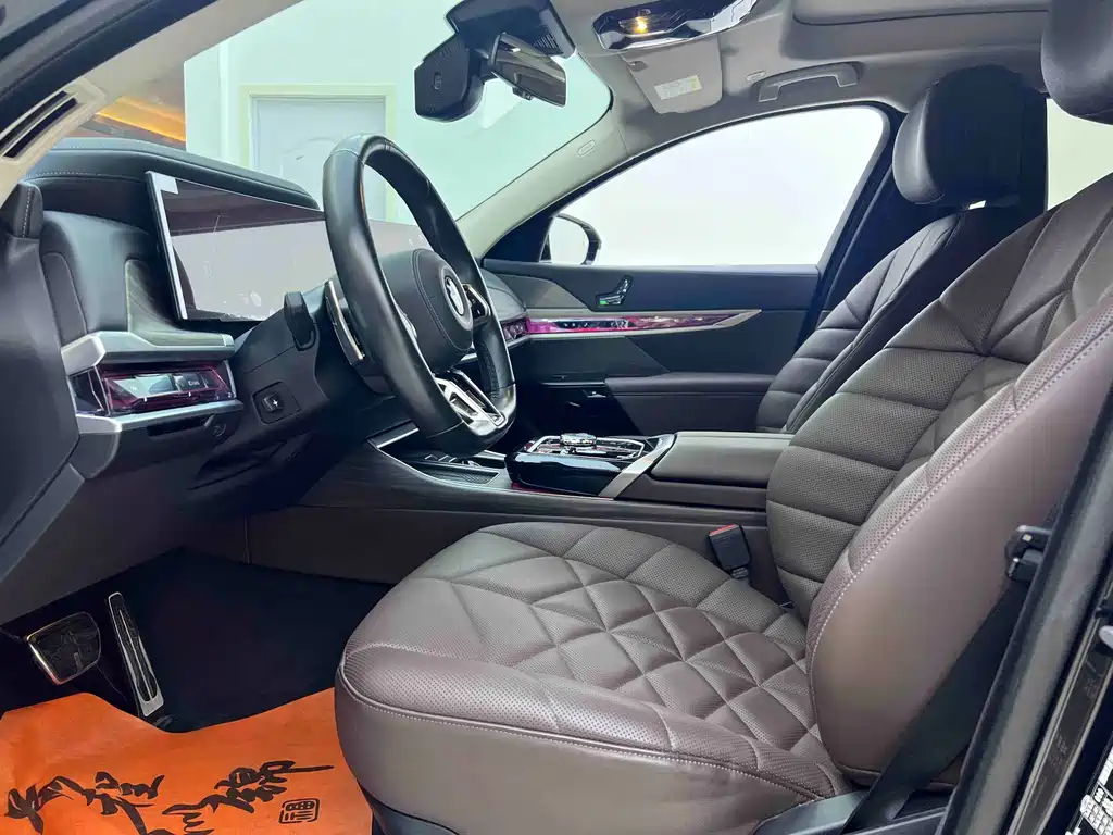BMW 7 Series 7 2023 735Li M Sport